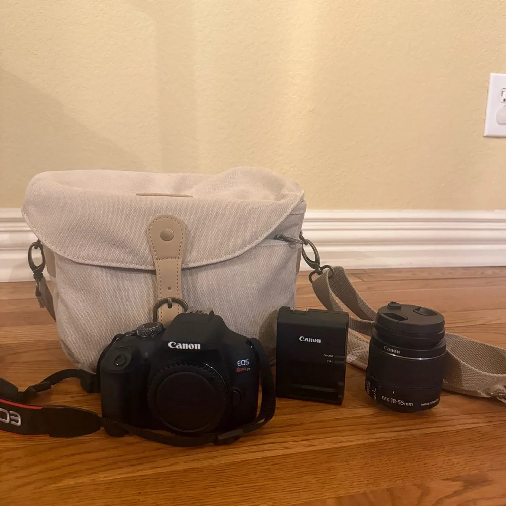 Canon EOS Rebel T7 DSLR Camera with 18-55mm Lens - Black !!!ONLY USED ONCE!!!